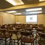 Avec 4* צ'נקלה