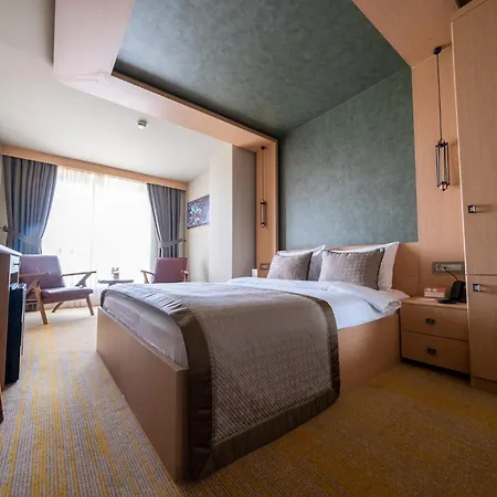 Avec 4* 차나칼레