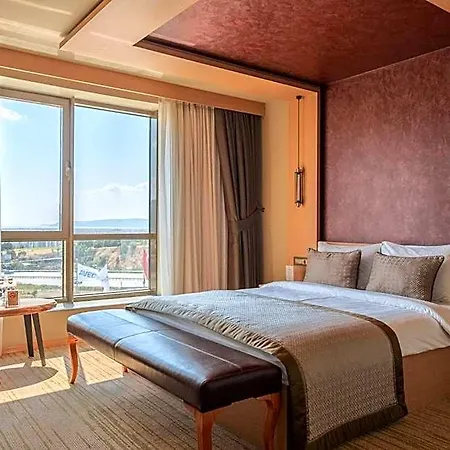 Avec Hotel 4*