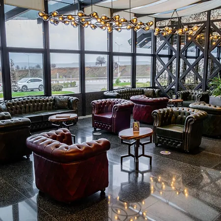 Hotel Avec 4*
