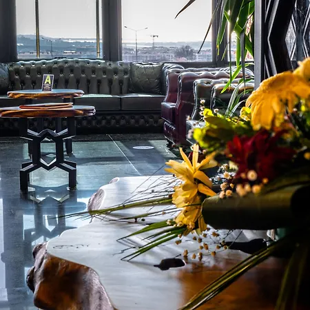 Hotel Avec 4*